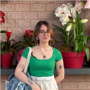 Profesora particular con experiencia de 2 años en materias como inglés, euskera, lengua castellana y matemáticas.